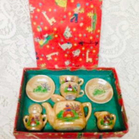 Rare 1945-52, Occupied Japan, Gaudy Blue Willow 9pc Childs Tea Set in Orig. Box